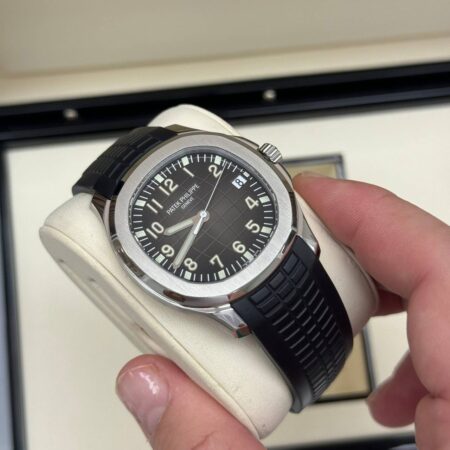 Patek Philippe Aquanaut – Black Dial, Rubber Strap, Stainless Steel Case